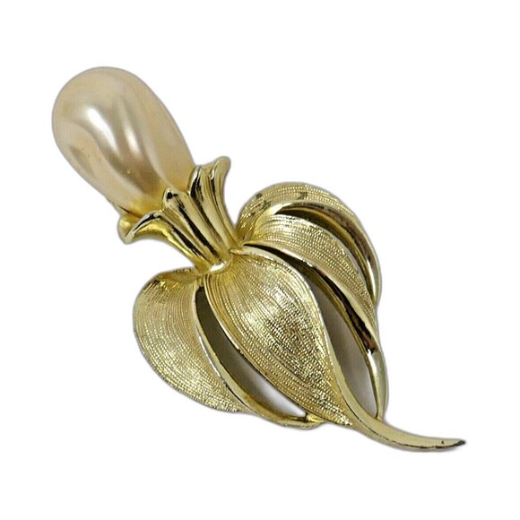 Sarah Coventry Goldtone Fantasy Flower Floral Faux Pearl Brooch Pin - Picture 1 of 5